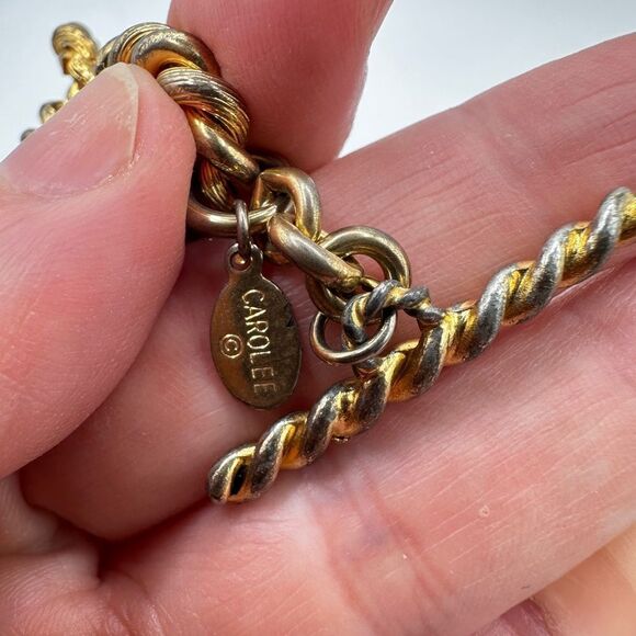 8" Vintage Carolee signed gold tone toggle clasp bracelet! - Picture 9 of 11